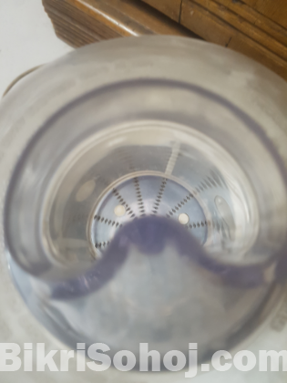 Juice maker